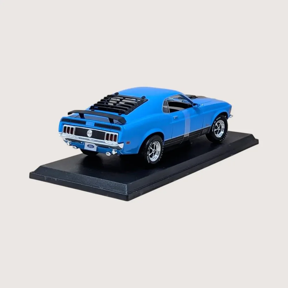 Maisto 1/18 1970 Ford Mustang Mach 1 Special Edition Die Cast Car Blue